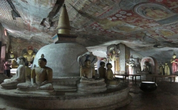 Huyền bí hang Phật Dambulla ở Sri Lanka